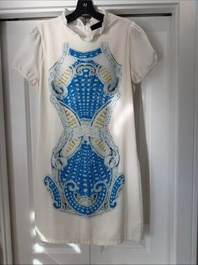 Just Cavalli - Elegant White Shift Dress with Blue Scroll Print